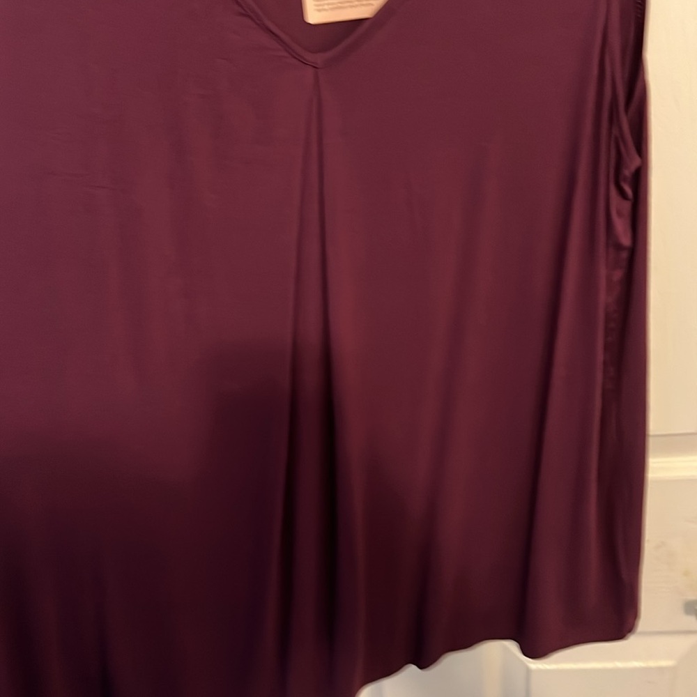 BloomChic sleeveless top - Picture 6 of 6